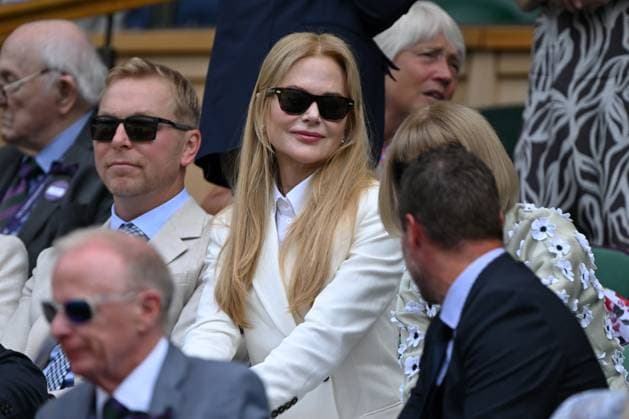Day Fourteen: The Championships - Wimbledon 2025 LONDON, ENGLAND - JULY 13: Actor Nicole Kidman speaks to former tennis player Lleyton Hewitt in the royal box on day fourteen of The Championships Wimbledon 2025 at All England Lawn Tennis and Croquet Club on July 13, 2025 in London, England. (Photo by Visionhaus via ) London All England Lawn Tennis and Croq England United Kingdom Copyright: xVisionhausx 776305105
