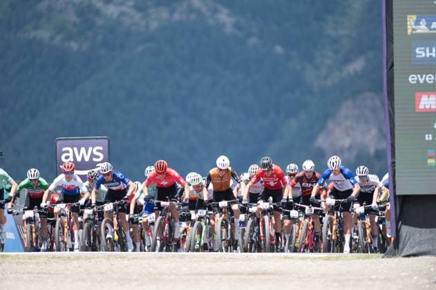 UCI Mountain Bike World Cup Andorra Cyclists compete in the CROSS-COUNTRY OLYMPIC for Men during the UCI Mountain Bike World Cup Andorra 2025 in Pal Arinsal, Andorra, on July 13, 2025. Pal La Massana Andorra  Copyright: xMartinxSilvaxCosentinox originalFilename:silvacosentino-cyclists250713_np7l7.jpg