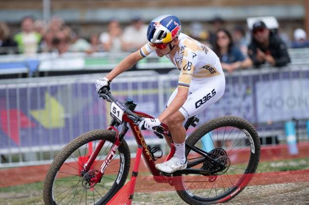UCI Mountain Bike World Cup Andorra Thomas Pidcock from the United Kingdom competes in the Men s Elite Cross-Country Short Track during the UCI Mountain Bike World Cup Andorra 2025 in Pal Arinsal, Andorra, on July 13, 2025. Pal La Massana Andorra  Copyright: xMartinxSilvaxCosentinox originalFilename:silvacosentino-thomaspi250713_np8a2.jpg