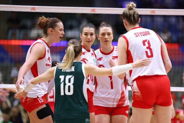 Poland team group, Mannschaftsbild, Totale (POL), JULY 13, 2025 - Volleyball : FIVB Volleyball Nations League 2025 Women s Preliminary Round match between Bulgaria - Poland at Chiba Port Arena, Chiba, Japan.  aflo_297595447