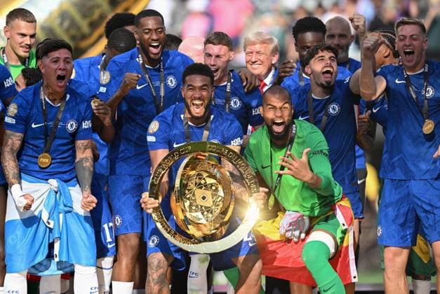 (250714) -- NEW JERSEY, July 14, 2025 -- U.S. President Donald Trump (Rear) celebrates with team members of Chelsea FC during the awarding ceremony for the final match between Chelsea FC (England) and Paris Saint-Germain (France) at the FIFA Club World Cup 2025 at the MetLife Stadium, New Jersey, the United States, July 13, 2025. ) (SP)U.S.-NEW JERSEY-FOOTBALL-FIFA CLUB WORLD CUP-FINAL-CHELSEA FC VS PARIS SAINT-GERMAIN LixRui 