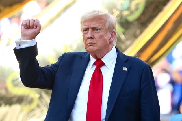 July 13, 2025, East Rutherford, New Jersey, USA: United States President Donald J. Trump during the closing championship ceremony of the 2025 FIFA Club World Cup. Chelsea defeated Paris Saint-Germain 3-0 in the final match on July 13, 2025 at MetLife Stadium in East Rutherford, NJ. East Rutherford USA - ZUMAs325 20250713_zsp_s325_042 Copyright: xJessxStilesx