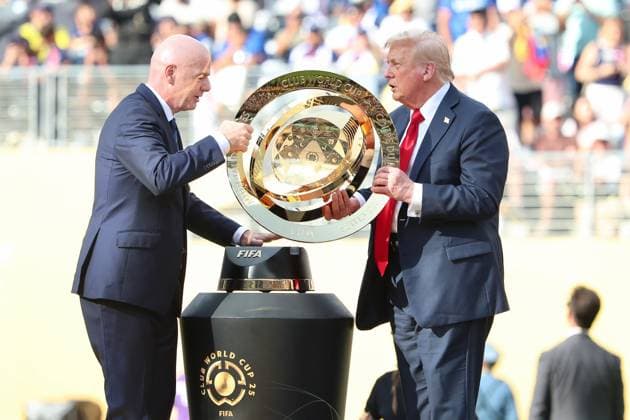July 13, 2025, East Rutherford, New Jersey, USA: FIFA President Gianni Infantino (left) and United States President Donald J. Trump (right) during the closing championship ceremony of the 2025 FIFA Club World Cup. Chelsea defeated Paris Saint-Germain 3-0 in the final match on July 13, 2025 at MetLife Stadium in East Rutherford, NJ. East Rutherford USA - ZUMAs325 20250713_zsp_s325_045 Copyright: xJessxStilesx