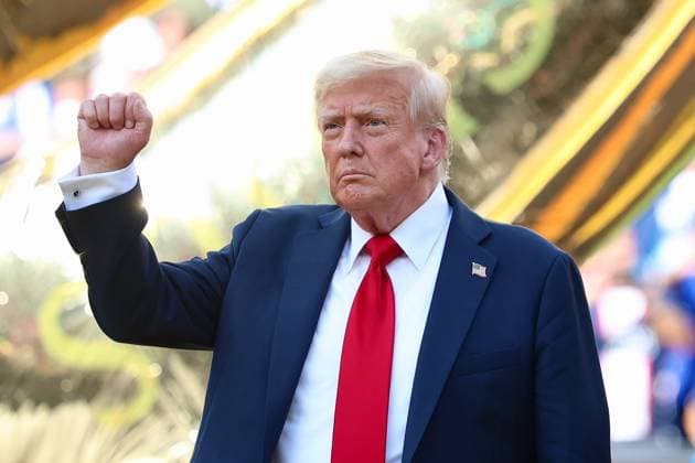 July 13, 2025, East Rutherford, New Jersey, USA: United States President Donald J. Trump during the closing championship ceremony of the 2025 FIFA Club World Cup. Chelsea defeated Paris Saint-Germain 3-0 in the final match on July 13, 2025 at MetLife Stadium in East Rutherford, NJ. East Rutherford USA - ZUMAs325 20250713_zsp_s325_066 Copyright: xJessxStilesx
