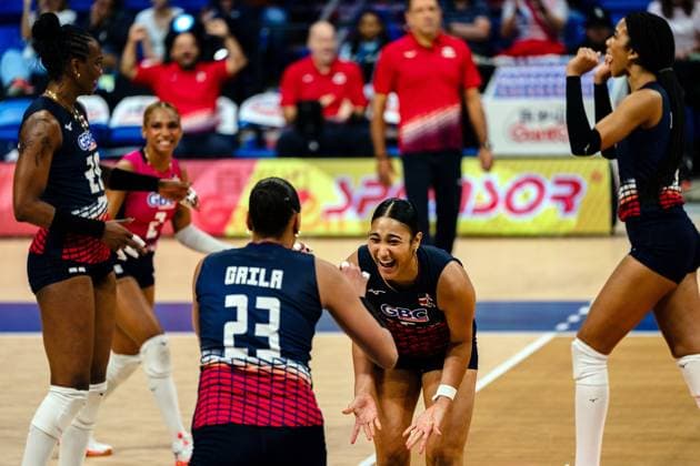 (250714) -- ARLINGTON, July 14, 2025 -- Players of Dominican Republic celebrate scoring during the pool 8 match between Germany and Dominican Republic at the Women s Volleyball Nations League (VNL) 2025 in Arlington, the United States, July 13, 2025. (Photo by Xinhua) (SP)U.S.-ARLINGTON-VOLLEYBALL-NATIONS LEAGUE-WOMEN ChenxChen 