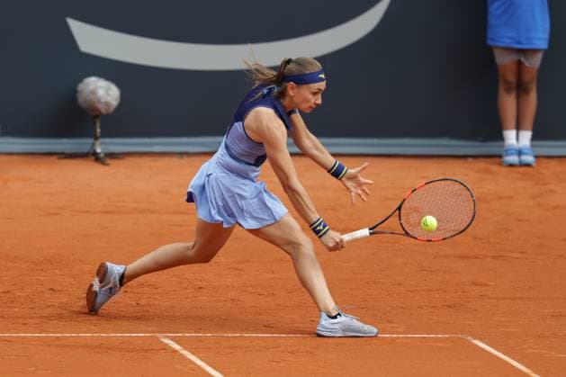 GER, Hamburg, xFSx, ATP250 Womens Tennis Tournament , MSC Hamburg Ladies Open 2025 , 2 Qualifying Round , 14 07 2025 v l , Aleksandra Krunik SRB plays a backhand Copyright: HMBxMedia FernandoxSoares