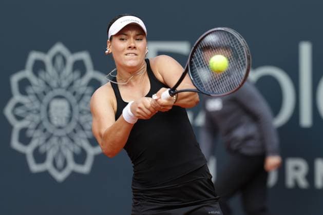 GER, Hamburg, xFSx, ATP250 Womens Tennis Tournament , MSC Hamburg Ladies Open 2025 , 2 Qualifying Round , 14 07 2025 v l , Anna Petkovic GER plays a backhand Copyright: HMBxMedia FernandoxSoares