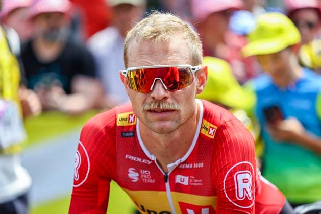 Tour de France 2025 Stage 10 LE MONT-DORE PUY DE SANCY, FRANCE - JULY 14 : Cort Magnus (DEN) of Uno-X Mobility before the start of the race during stage 10 of the 112th edition of Tour de France an UCI World Tour 2.UWT cycling road race stage for Men Elite of 163 km with start in Ennezat and finish in Le Mont-Dore Puy de Sancy on July 14, 2025 in Le Mont-Dore Puy de Sancy, France, 14 07 2025 ( Motordriver Kenny Verfaillie - Le Mont-Dore Puy de Sancy France  Copyright: xTimxVanxWichelenx