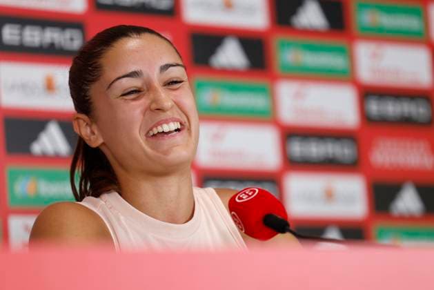 Spanish Women s Natonial Soccer Team member Jana Fernandez addresses a team s training session in Lausanne, Switzerland, 14 July 2025. The team prepares UEFA Women s Euro quarter final match against Switzerland on 18 July. Spanish National Soccer Team presser !ACHTUNG: NUR REDAKTIONELLE NUTZUNG!  Copyright: xAnaxEscobarx GRAF4970 20250714-55017404995_1