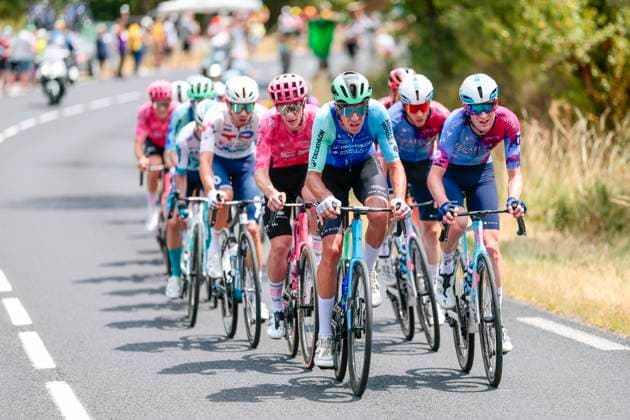 Tour de France 2025 Stage 10 LE MONT-DORE PUY DE SANCY, FRANCE - JULY 14 : Rider of Team Decathlon AG2R La Mondiale in action during stage 10 of the 112th edition of Tour de France an UCI World Tour 2.UWT cycling road race stage for Men Elite of 163 km with start in Ennezat and finish in Le Mont-Dore Puy de Sancy on July 14, 2025 in Le Mont-Dore Puy de Sancy, France, 14 07 2025 ( Motordriver Kenny Verfaillie - Le Mont-Dore Puy de Sancy France  Copyright: xLucaxBettinix