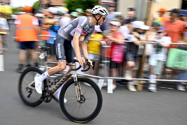 Belgian Emiel Verstrynge of Alpecin-Deceuninck pictured at the start of stage 10 of the 2025 Tour de France cycling, from Ennezat to Le Mont-Dore Puy de Sancy (169 km), on Monday 14 July 2025 in France. The 112th edition of the Tour de France starts on Saturday 5 July in Lille, France, and will finish in Paris, France on the 27th of July. JASPERxJACOBS  x129231146x