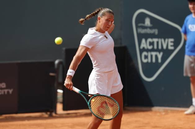 GER, Hamburg, xFSx, ATP250 Womens Tennis Tournament , MSC Hamburg Ladies Open 2025 ,Round of 32 , 14 07 2025 v l , Diane Parry FRA plays a backhand Copyright: HMBxMedia FernandoxSoares