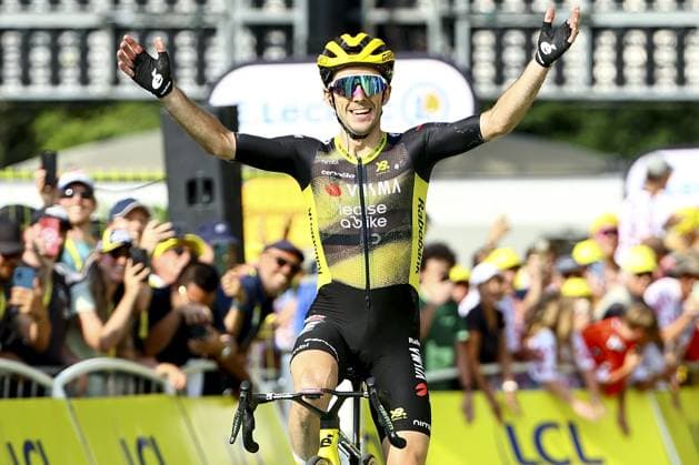 British Simon Philip Yates of Team Visma-Lease a Bike celebrates after winning stage 10 of the 2025 Tour de France cycling, from Ennezat to Le Mont-Dore Puy de Sancy (169 km), on Monday 14 July 2025 in France. The 112th edition of the Tour de France starts on Saturday 5 July in Lille, France, and will finish in Paris, France on the 27th of July. DAVIDxPINTENS  x129255698x