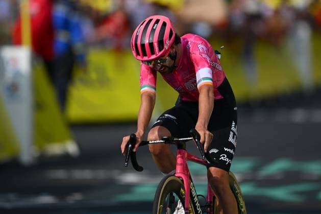Tour de France 2025 Stage 10 LE MONT-DORE PUY DE SANCY, FRANCE - JULY 14 : Healy Ben (IRL) of EF Education - EasyPost at the finish line during stage 10 of the 112th edition of Tour de France an UCI World Tour 2.UWT cycling road race stage for Men Elite of 163 km with start in Ennezat and finish in Le Mont-Dore Puy de Sancy on July 14, 2025 in Le Mont-Dore Puy de Sancy, France, 14 07 2025 ( Motordriver Kenny Verfaillie - Le Mont-Dore Puy de Sancy France  Copyright: xVincentxKalutx