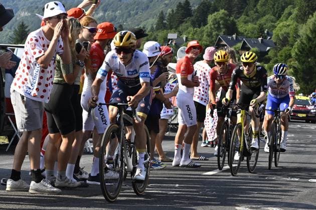 Tour de France 2025 Stage 10 LE MONT-DORE PUY DE SANCY, FRANCE - JULY 14 : Evenepoel Remco (BEL) of Soudal - Quick Step in action during stage 10 of the 112th edition of Tour de France an UCI World Tour 2.UWT cycling road race stage for Men Elite of 163 km with start in Ennezat and finish in Le Mont-Dore Puy de Sancy on July 14, 2025 in Le Mont-Dore Puy de Sancy, France, 14 07 2025 ( Motordriver Kenny Verfaillie - Le Mont-Dore Puy de Sancy France  Copyright: xJanxDexMeuleneirx