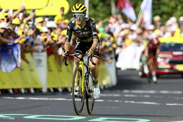British Simon Philip Yates of Team Visma-Lease a Bike pictured in action during stage 10 of the 2025 Tour de France cycling, from Ennezat to Le Mont-Dore Puy de Sancy (169 km), on Monday 14 July 2025 in France. The 112th edition of the Tour de France starts on Saturday 5 July in Lille, France, and will finish in Paris, France on the 27th of July. DAVIDxPINTENS  x129261415x