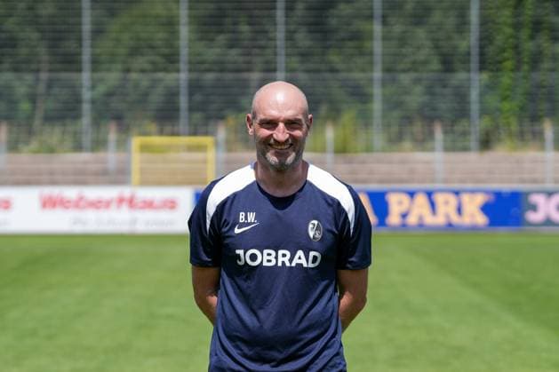 Bernhard Weis Coach SC Freiburg II SC Freiburg U23 Regionalliga Südwest, Porträttermin 2025 2026, Freiburg Möslestadion Baden Wuerttemberg Germany Copyright: xSTEINSIEK.CH PAAx