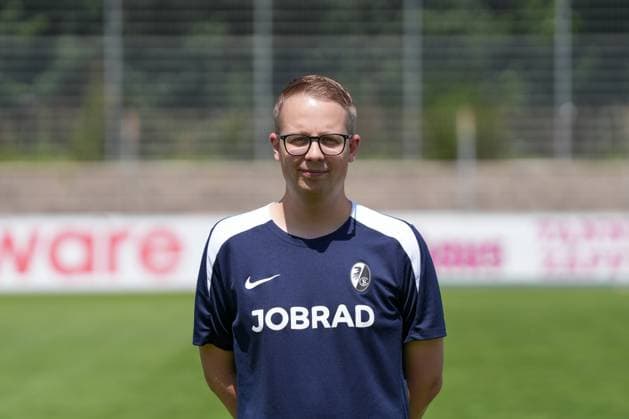 Dominik Schelb Team coach SC Freiburg II SC Freiburg U23 Regionalliga Südwest, Porträttermin 2025 2026, Freiburg Möslestadion Baden Wuerttemberg Germany Copyright: xSTEINSIEK.CH PAAx