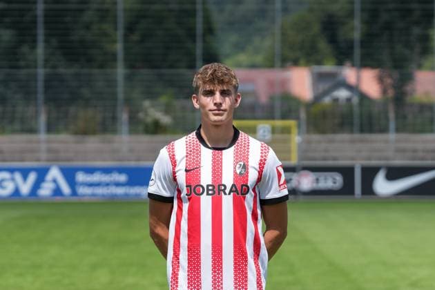 Marius Klein SC Freiburg II SC Freiburg U23 Regionalliga Südwest, Porträttermin 2025 2026, Freiburg Möslestadion Baden Wuerttemberg Germany Copyright: xSTEINSIEK.CH PAAx