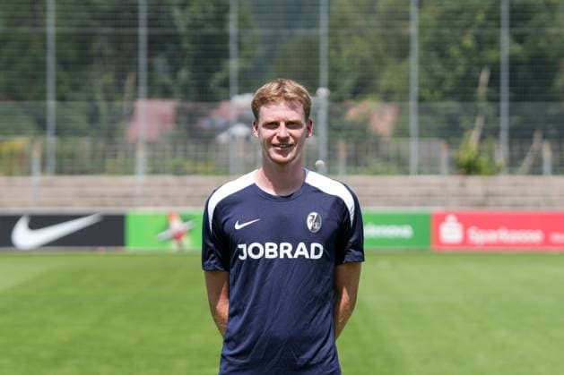 Simon Leopold Team manager SC Freiburg II SC Freiburg U23 Regionalliga Südwest, Porträttermin 2025 2026, Freiburg Möslestadion Baden Wuerttemberg Germany Copyright: xSTEINSIEK.CH PAAx