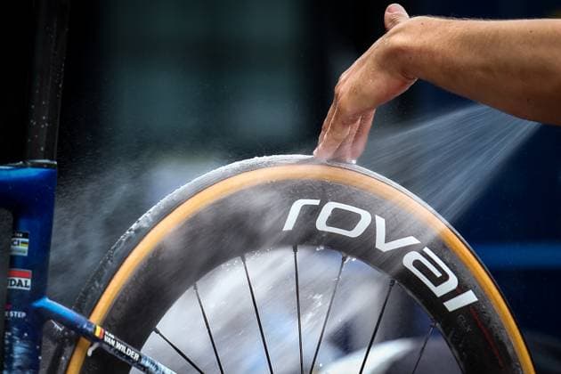 Soudal Quick-step mechanic cleans a bicycle during the first rest day of the 2025 Tour de France cycling race, on Tuesday 15 July 2025 in Toulouse, France. The 112th edition of the Tour de France starts on Saturday 5 July in Lille, France, and will finish in Paris, France on the 27th of July. DAVIDxPINTENS  x129321204x