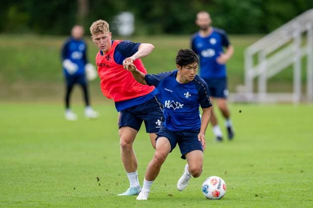 Clemens Riedel SV Darmstadt 98, 38 in duel with Yosuke Furukawa SV Darmstadt 98, 44 , SV Darmstadt 98, Football, 2 Bundesliga, Training camp, 6 day, 15 07 2025 SV Darmstadt 98, Football, 2 Bundesliga, Training camp, 6 day, 15 07 2025 Bad Wörishofen Copyright: xEibner-Pressefoto FlorianxWiegandx EP_FWD