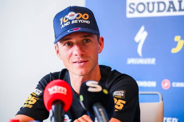 Tour de France 2025 First Restday TOULOUSE, FRANCE - JULY 15 : Evenepoel Remco (BEL) of Soudal - Quick Step during a press conference, PK, Pressekonferenz during the first restday of the 112th edition of Tour de France an UCI World Tour 2.UWT for Men Elite on July 15, 2025 in Toulouse, France, 15 07 2025 ( Motordriver Kenny Verfaillie - Toulouse France  Copyright: xVincentxKalutx