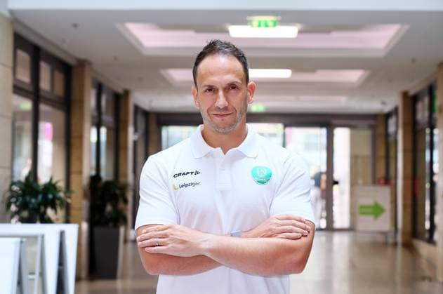 SC DHfK Handball Coach Raul Alonso Leipzig, 15 07 2025, Champions Sportsbar by Marriott , SC DHfK Handball, Bundesliga Press Conference Coach Presentation , In the picture Raul Alonso is the new head coach of Bundesliga club SC DHfK , Picture Point