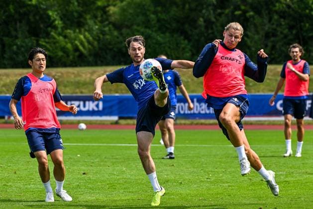 GER, 2 BL, SV Darmstadt 98, training camp in Bad Wörishofen 15 07 2025, Stadion Am Unteren Hart, Bad Wörishofen, GER, 2 BL, SV Darmstadt 98, training camp in Bad Wörishofen, in the picture Yosuke Furukawa Darmstadt, 44 , Matthias Bader Darmstadt, 26 captures the ball, Fynn Lakenmacher Darmstadt, 19 nordphotoxGmbHx xHafner nph00200