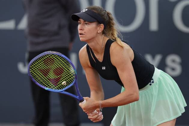GER, Hamburg, xFSx, ATP250 Womens Tennis Tournament , MSC Hamburg Ladies Open 2025 , Round of 32 , Sixteenth Final ,15 07 2025 v l Anna Bondar HUN Waiting to serve Copyright: HMBxMedia FernandoxSoares