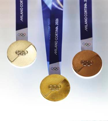 Milano Cortina 2026, Die Medaillen (250715) -- VENICE, July 15, 2025 -- The medals for Milano Cortina 2026 Olympic Winter games, Winterspiele,Spiele, Summer games are displayed during the unveiling ceremony in Palazzo Balbi, Venice, Italy, on July 15, 2025. ) (SP)ITALY-VENICE-MILANO CORTINA 2026-MEDALS LixJing 