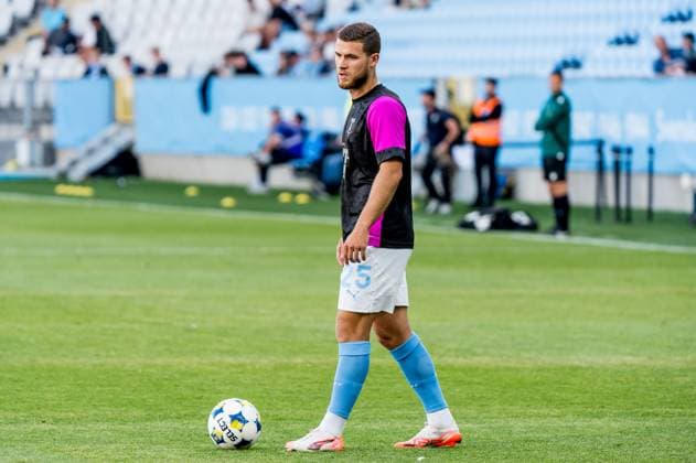 250715 Gabriel Busanello of Malmö FF ahead of the UEFA Champions League qualifier football match between Malmö FF and FC Iberia 1999 on July 15, 2025 in Malmö Photo Christian Örnberg BILDBYRAN COP 166 CO0587 fotboll football soccer fotball uefa champions league gualifiers champions league malmö ff fc iberia bbeng bbauto  Copyright: CHRISTIANxÖRNBERG BB250715CO012