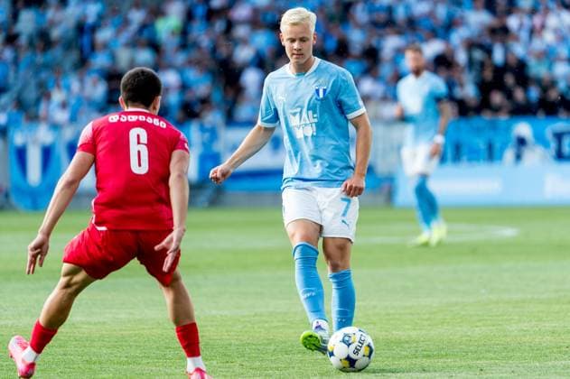 250715 Nikoloz Dadiani of FC Iberia and Otto Rosengren of Malmö FF during the UEFA Champions League qualifier football match between Malmö FF and FC Iberia 1999 on July 15, 2025 in Malmö Photo Christian Örnberg BILDBYRAN COP 166 CO0587 fotboll, football, soccer, fotball,uefa champions league gualifi  Copyright: CHRISTIANxÖRNBERG BB250715CO018