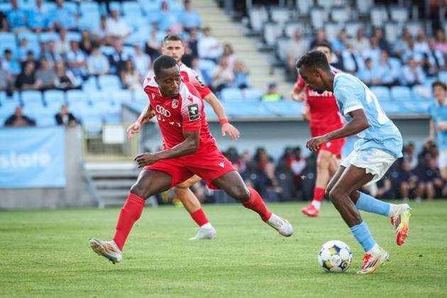 MALMÖ, SWEDEN 20250715 Iberias Armel Zohouri left and Malmös Taha Ali in action during the UEFA Champions League first qualifying round, second leg, soccer match between Malmo FF and FC Iberia 1999 Georgia at Malmo New Stadium, in Malmo, Sweden, on July 15, 2025 MALMÖ SWEDEN x11830x  Copyright: xAndersxBjurö TTx SWEDEN SOCCER CL MALMO-IBERIA