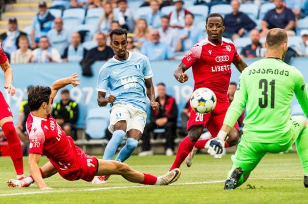 250715 Taha Ali of Malmö FF and Giorgi Makaridze of FC Iberia during the UEFA Champions League qualifier football match between Malmö FF and FC Iberia 1999 on July 15, 2025 in Malmö Photo Christian Örnberg BILDBYRAN COP 166 CO0587 fotboll football soccer fotball uefa champions league gualifiers champions league malmö ff fc iberia bbeng bbauto  Copyright: CHRISTIANxÖRNBERG BB250715CO048