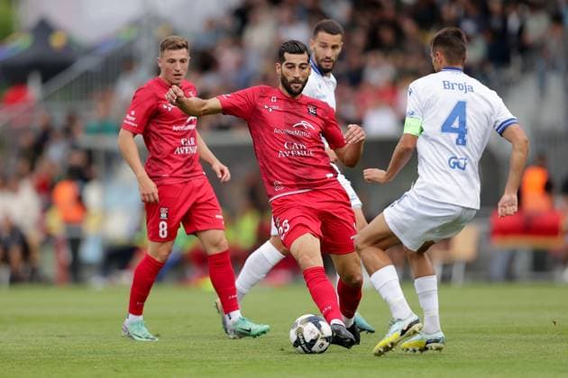 Samir Hadji Differdange 23 in duel with Rron Broja captain Drita 4 , left Bruno Reis Differdange 8 15 07 2025 Soccer Champions League Qualification, 1 round, second leg, season 2025 2026 15 07 2025 FC Differdange 03 LUX FC Drita XKX Differdange Stade Municipal de la Ville de Differdange, Differdange