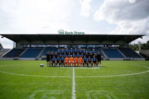 15 07 2025, xhfmx, Fußball Regionalliga Suedwest, FSV Frankfurt Fototermin Saison 2025 26 Mannschaftsfoto FSV Frankfurt 25 26 DFL DFB REGULATIONS PROHIBIT ANY USE OF PHOTOGRAPHS as IMAGE SEQUENCES and or QUASI VIDEO Frankfurt am Main