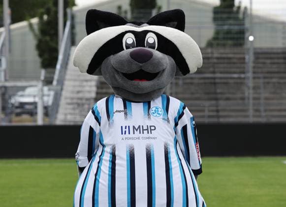 BAU 15 07 2025 Stuttgart Degerloch Football SV Stuttgarter Kickers photo session, mascot Waldi