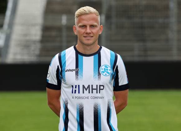 BAU 15 07 2025 Stuttgart Degerloch Football SV Stuttgarter Kickers Photo shoot, Per Lockl