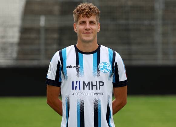 BAU 15 07 2025 Stuttgart Degerloch Football SV Stuttgarter Kickers Photo shoot, Nico Blank