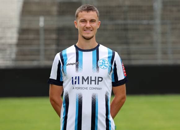 BAU 15 07 2025 Stuttgart Degerloch Football SV Stuttgarter Kickers Photo shoot, Maximilian Zaiser