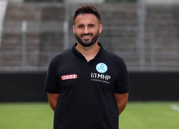 BAU 15 07 2025 Stuttgart Degerloch Football SV Stuttgarter Kickers photo session, co-trainer Kerem Arslan
