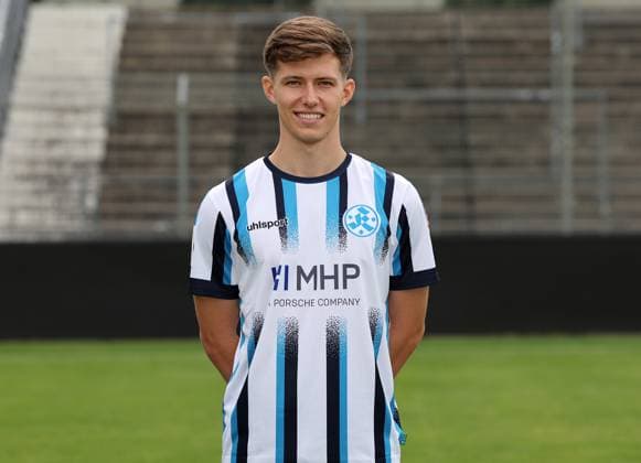 BAU 15 07 2025 Stuttgart Degerloch Football SV Stuttgarter Kickers Photo shoot, Vincent Schwab