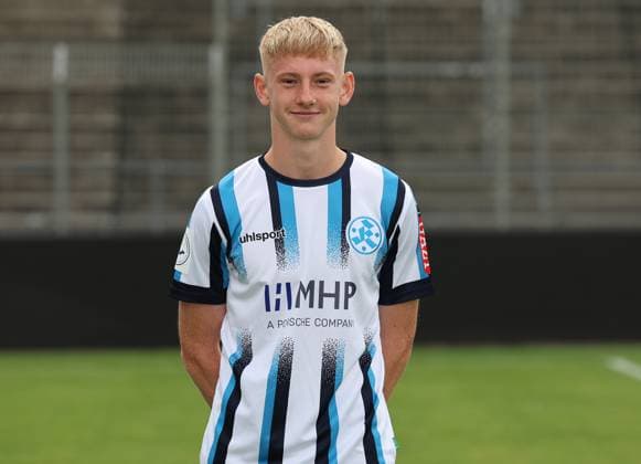 BAU 15 07 2025 Stuttgart Degerloch Football SV Stuttgarter Kickers Photo shoot, Oskar Hencke