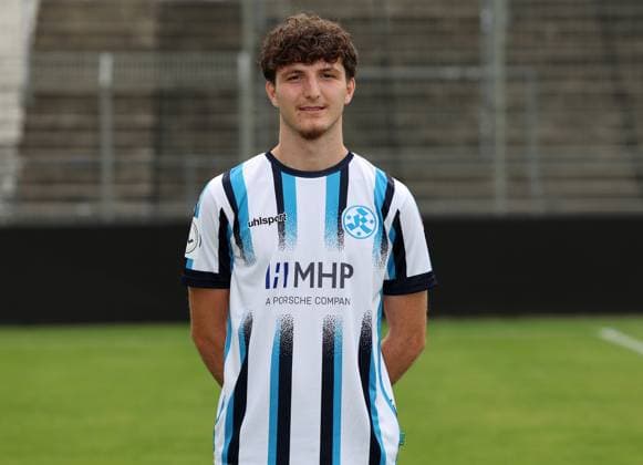 BAU 15 07 2025 Stuttgart Degerloch Football SV Stuttgarter Kickers Photo shoot, Lirijon Abdullahu