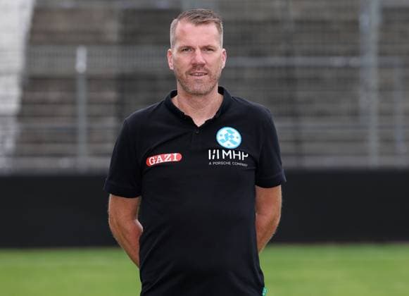 BAU 15 07 2025 Stuttgart Degerloch Football SV Stuttgarter Kickers Photo session, Timo Neuhaus Team manager