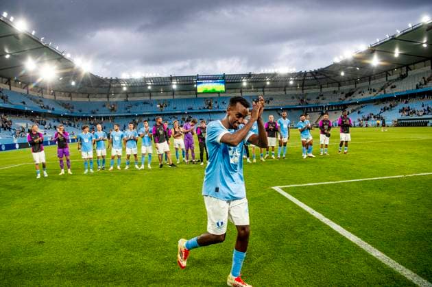 250715 Taha Ali of Malmö FF celebrates after the UEFA Champions League qualifier football match between Malmö FF and FC Iberia 1999 on July 15, 2025 in Malmö Photo Christian Örnberg BILDBYRAN COP 166 CO0587 fotboll football soccer fotball uefa champions league gualifiers champions league malmö ff fc iberia bbeng crowd cheering  Copyright: CHRISTIANxÖRNBERG BB250715CO106