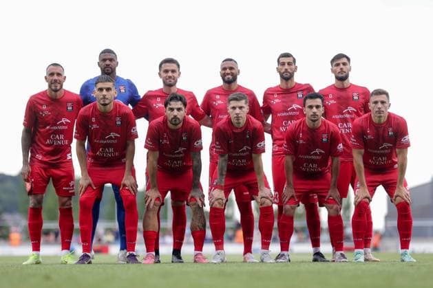 Starting eleven Back row from left Geoffrey Franzoni Captain Differdange 25 , Felipe Goalkeeper Differdange 84 , Juan Bedouret Differdange 14 , Leandro Borges Differdange 55 , Samir Hadji Differdange 23 , Theo Brusco Differdange 5 Front row from left Artur Abreu Differdange 10 , Dylan Lempereur Differdange 32 , Kevin D™Anzico Differdange 4 , Rafael Rafa Pereira Pinto Differdange 20 , Bruno Reis Differdange 8 15 07 2025 Football Champions League qualification, 1 round, second leg, season 2025 2026 15 07 2025 FC Differdange 03 LUX FC Drita XKX Differdange Stade Municipal de la Ville de Differdange, Differdange