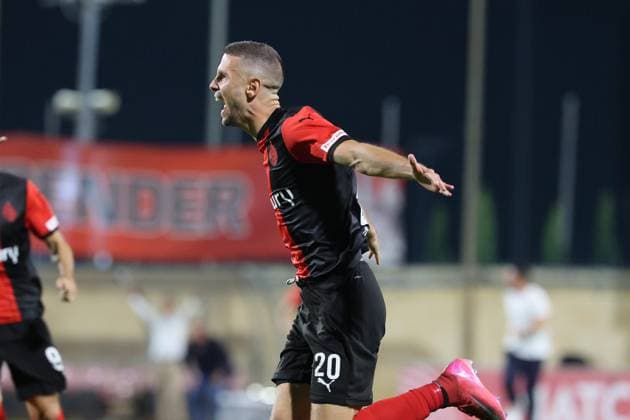 Jovan Cadjenovic of Hamrun Spartans reacts in celebration after scoring the decisive penalty goal in the penalty shoot out during the UEFA Champions League First qualifying round, 2nd leg soccer match between Hamrun Spartans FC and FK Zalgiris at the Centenary Stadium, in Ta Qali, Malta, 15 July 2025. UEFA Champions League - Hamrun Spartans FC v FK Zalgiris