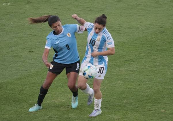 COPA AMERICA FEMENINA URUGUAY VS ARGENTINA July 15, 2025 Meeting between Uruguay VS Argentina for the Copa America Femenina at the Banco Guayaquil stadium QUITO PICHINCHA ECUADOR Copyright: xHENRYxLAPOx